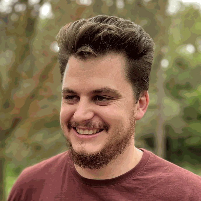 Portrait de Clément Simon, créateur de sites internet freelance à Montpellier